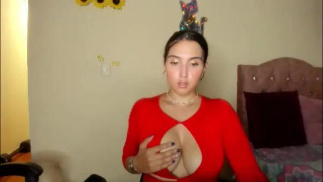 Image 4 of violetalee Stream on Chaturbate on 18 days ago