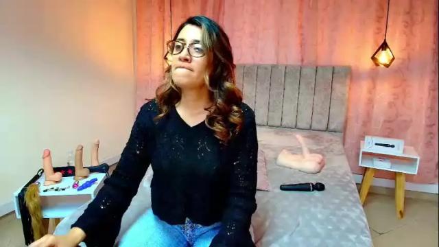 Image 8 of violetascott_ Stream on Chaturbate on 1 month ago