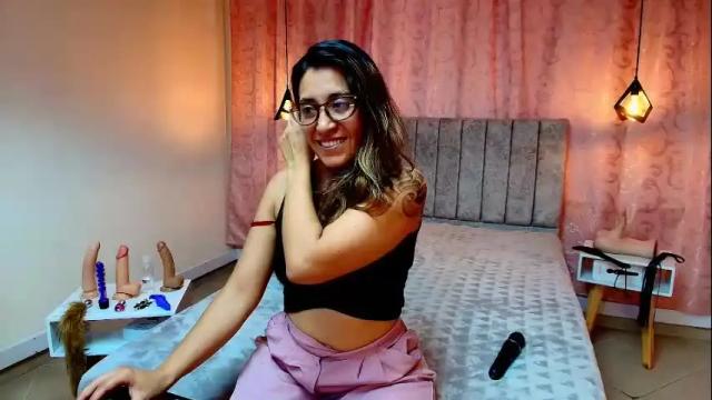 Image 6 of violetascott_ Stream on Chaturbate on 19 days ago