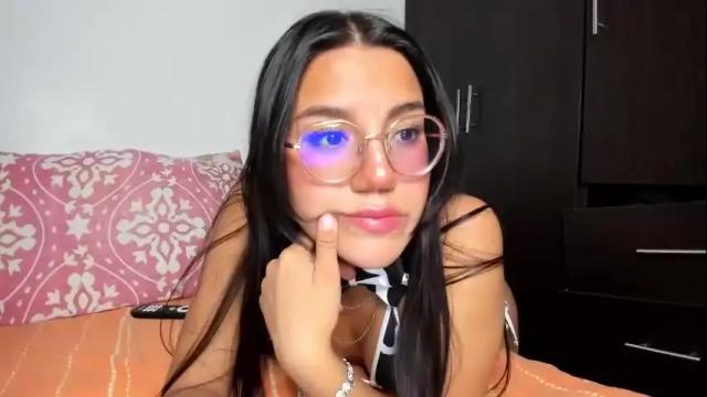 Image 10 of violetbunnyy1 Stream on Chaturbate on 23 days ago