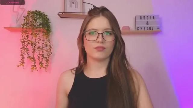 Thumbnail 3, violetcollins_'s Stream at Chaturbate, 12 months ago
