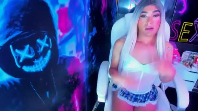 Image 4 of violetevans69 Stream on Chaturbate on 14 months ago