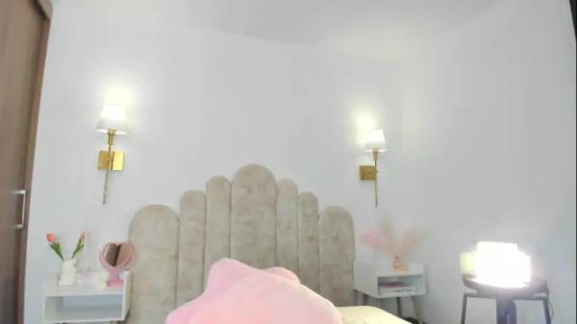 Image 2 of violeth___ Stream on Chaturbate on 1 month ago