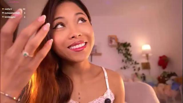 Image 11 of violeth___ Stream on Chaturbate on 28 days ago