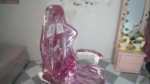Image 3 of violeth_b Stream on Chaturbate on 1 month ago