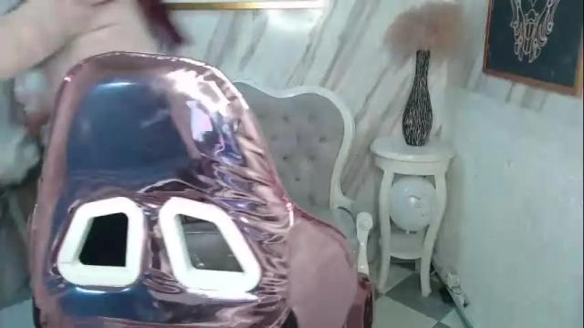 Image 2 of violeth_b Stream on Chaturbate on 25 days ago