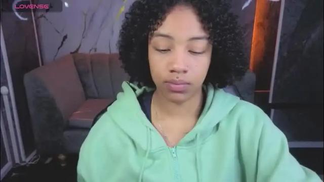 Image 12 of violeth_b Stream on Chaturbate on 1 month ago