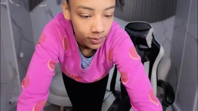 Image 7 of violeth_b Stream on Chaturbate on 22 days ago