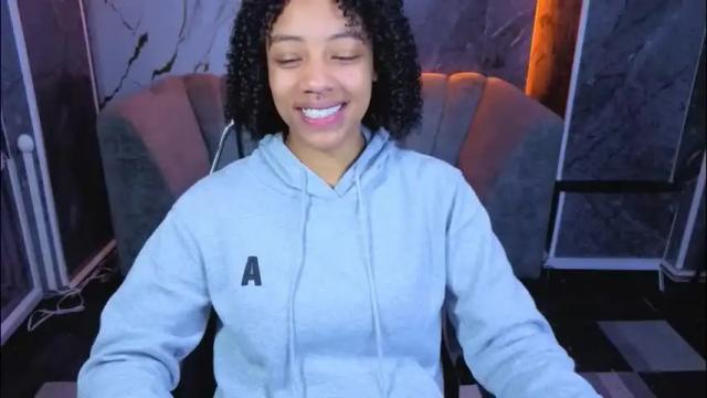 Image 4 of violeth_b Stream on Chaturbate on 15 days ago