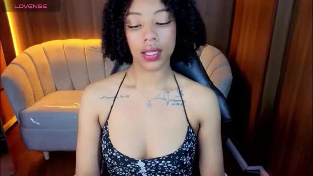 Image 7 of violeth_b Stream on Chaturbate on 14 days ago