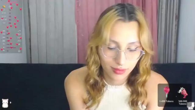 Image 4 of violethchachki Stream on Chaturbate on 14 months ago