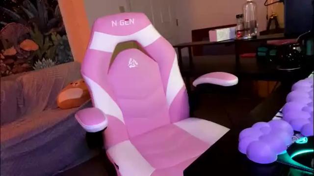 Image 7 of violetmist666 Stream on Chaturbate on 23 days ago