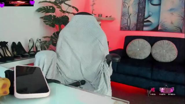 Image 2 of violetparkker Stream on Chaturbate on 2 months ago