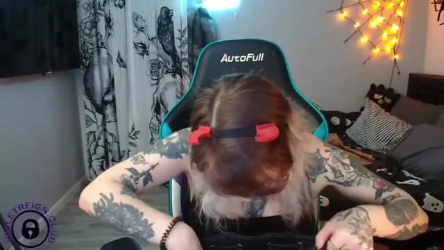 Image 12 of violetreigncb Stream on Chaturbate on 15 months ago