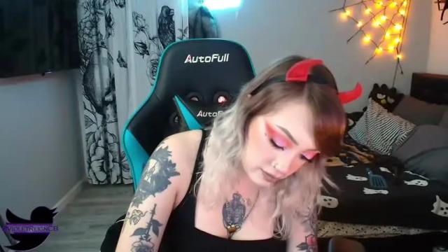 Image 4 of violetreigncb Stream on Chaturbate on 15 months ago