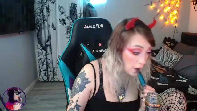 Thumbnail 3, violetreigncb's Stream at Chaturbate, 17 months ago