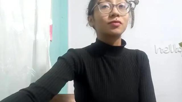 Image 12 of violetsexhot999 Stream on Chaturbate on 14 months ago