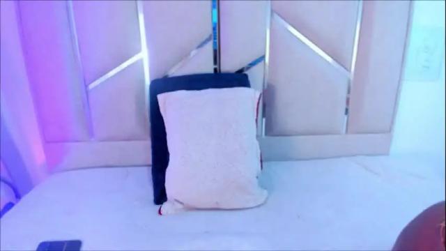 Image 6 of violetsmith11 Stream on Chaturbate on 1 month ago
