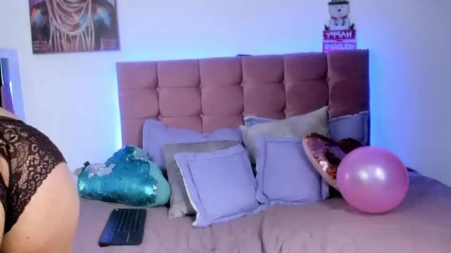 Image 6 of violett_64 Stream on Chaturbate on 17 months ago