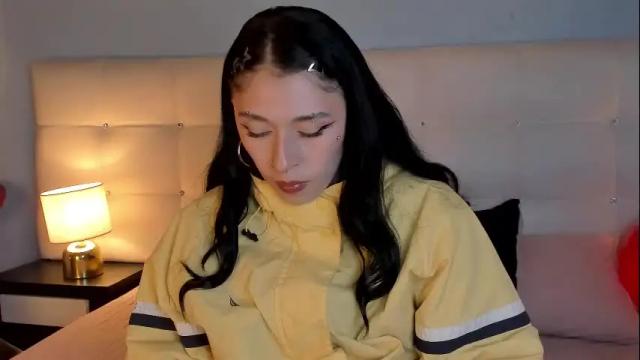 Image 3 of violett__moon Stream on Chaturbate on 1 month ago