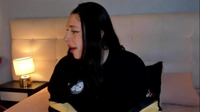 Image 6 of violett__moon Stream on Chaturbate on 1 month ago