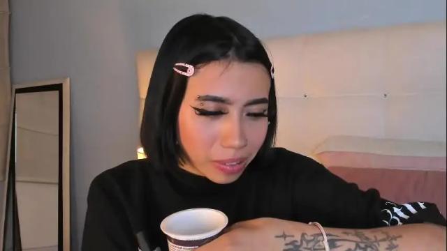 Image 4 of violett__moon Stream on Chaturbate on 1 month ago