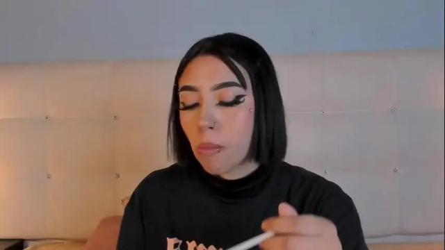 Image 3 of violett__moon Stream on Chaturbate on 1 month ago