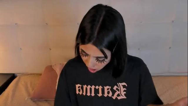 Image 7 of violett__moon Stream on Chaturbate on 1 month ago