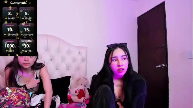 Image 4 of violett__moon Stream on Chaturbate on 1 day ago