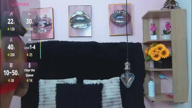Image 3 of violett_froz Stream on Chaturbate on 1 month ago