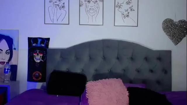 Image 10 of violett_hottie Stream on Chaturbate on 1 month ago