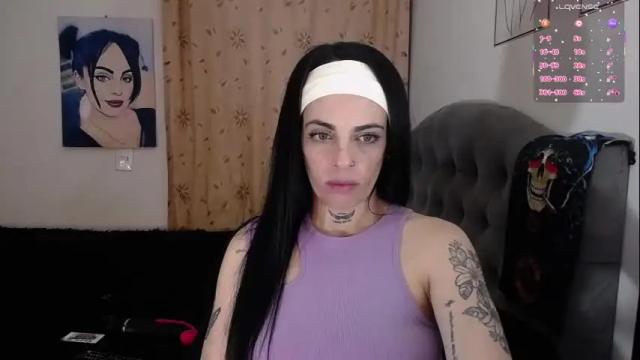 Image 11 of violett_hottie Stream on Chaturbate on 6 days ago