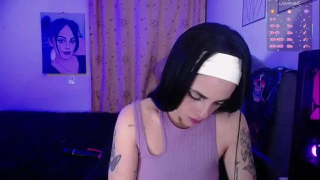 Image 2 of violett_hottie Stream on Chaturbate on 6 days ago