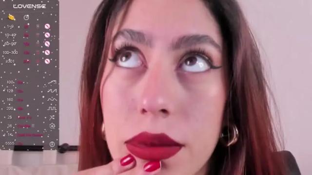 Image 6 of violett_jhonson22 Stream on Chaturbate on 15 months ago