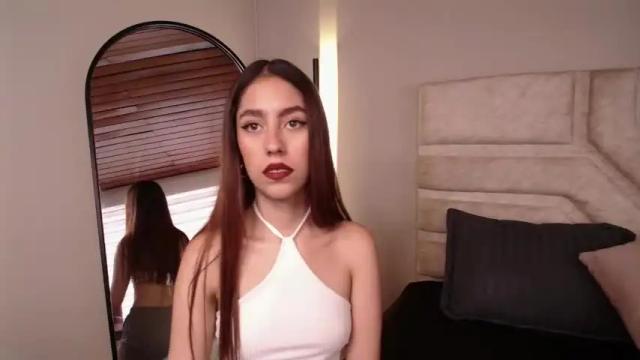 Image 6 of violett_jhonson22 Stream on Chaturbate on 14 months ago
