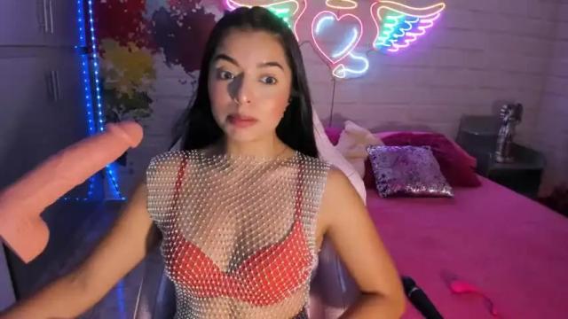 Image 4 of violett_phoenix Stream on Chaturbate on 14 months ago