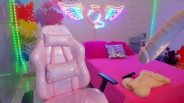 Image 10 of violett_phoenix Stream on Chaturbate on 14 months ago