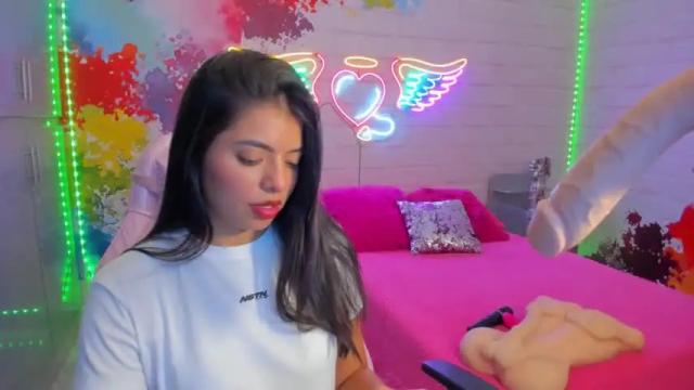 Image 7 of violett_phoenix Stream on Chaturbate on 14 months ago