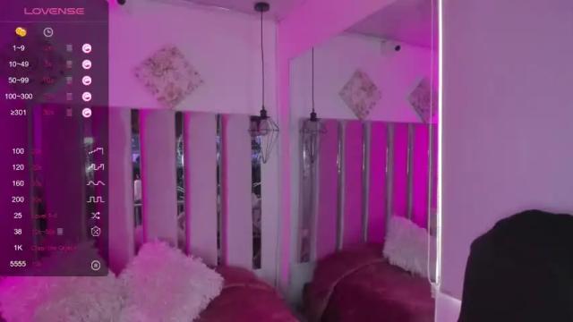 Image 3 of violetta_baker_ Stream on Chaturbate on 20 months ago