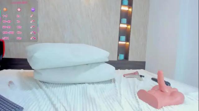 Image 12 of violetta_becker Stream on Chaturbate on 17 days ago