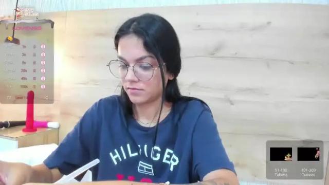 Image 8 of violetta_cast Stream on Chaturbate on 18 months ago