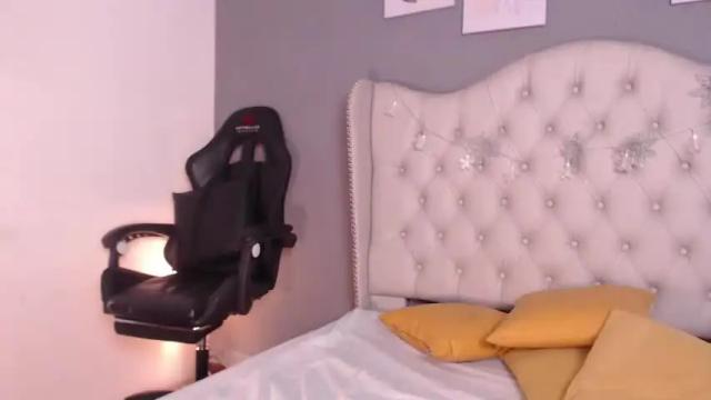 Thumbnail 1, violetta_diamond's Stream at Chaturbate, 21 months ago