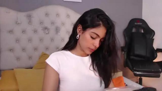 Thumbnail 1, violetta_diamond's Stream at Chaturbate, 21 months ago