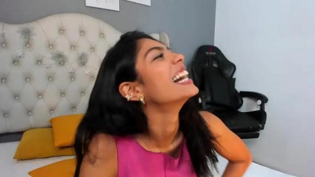 Image 11 of violetta_diamond Stream on Chaturbate on 21 months ago