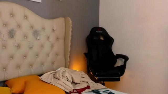 Image 12 of violetta_diamond Stream on Chaturbate on 21 months ago