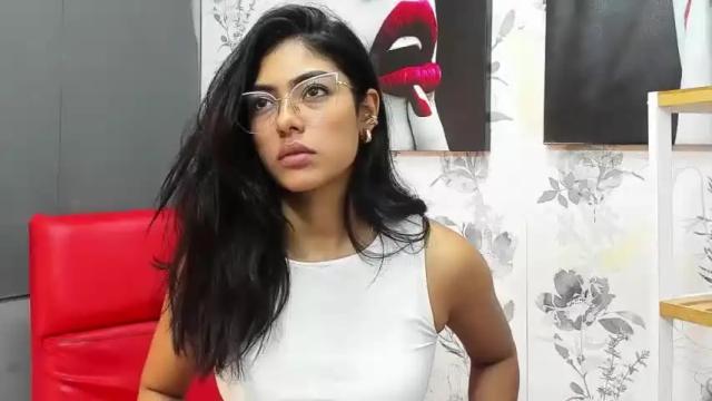 Image 3 of violetta_diamond Stream on Chaturbate on 20 months ago