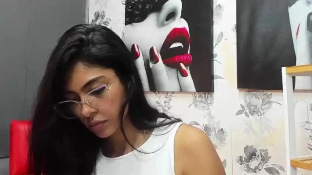 Image 7 of violetta_diamond Stream on Chaturbate on 20 months ago