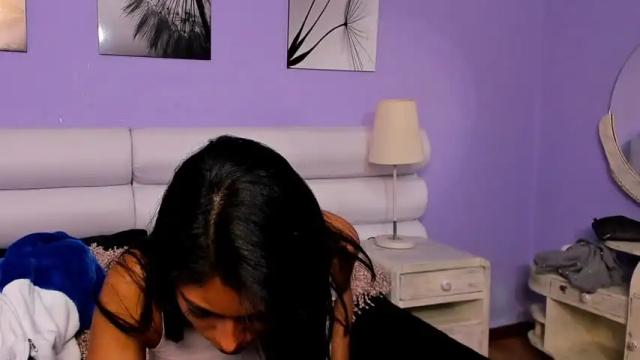 Image 2 of violetta_diamond Stream on Chaturbate on 19 months ago