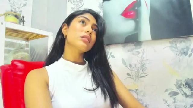 Image 8 of violetta_diamond Stream on Chaturbate on 19 months ago