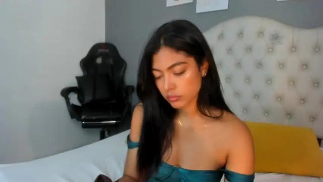 Image 6 of violetta_diamond Stream on Chaturbate on 19 months ago